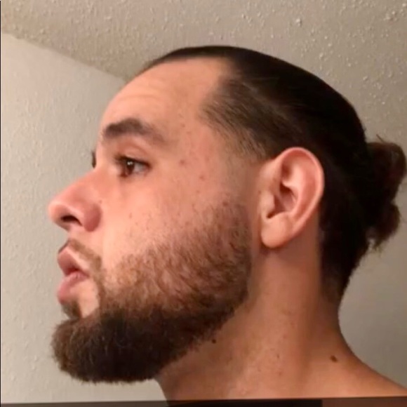 Meet your Posher, Kyle - Picture 3 of 7